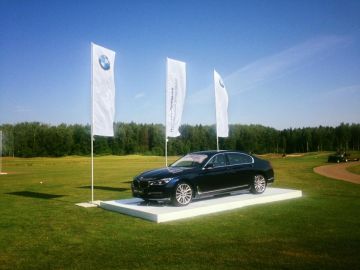 Агентство IQ провело экспонирование и тест-драйв BMW 7-Series на турнире по гольфу «Кубок Президента Пестово»