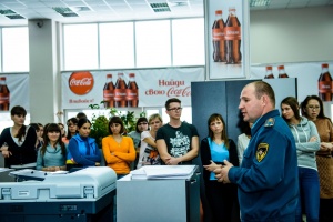 В Екатеринбурге сотрудников завода Coca-Cola Hellenic учили бороться с огнем