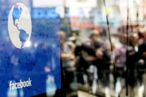 Facebook для собственной рекламы предпочла телевизор интернету