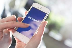Facebook запускает карусели для рекламы мобильных приложений