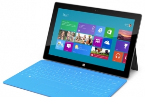 Компания Microsoft проводит рекламную кампанию по запуску нового продукта  на российском рынке – планшетного компьютера Surface RT