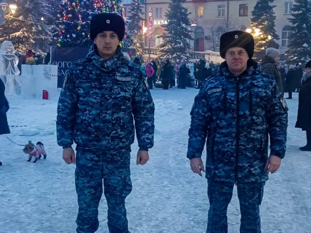 Росгвардейцы обеспечили безопасность на новогоднем празднике в Прокопьевске
