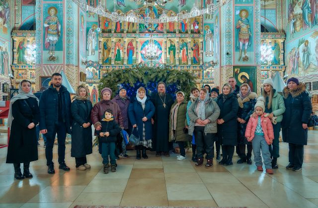 Праздник Крещения Господня сотрудники «Маринс Гранд Отель Астрахань» встретили в храме