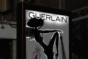 Нестандартная наружная реклама Guerlain от Havas Media