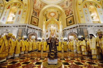 Торжественное богослужение в Храме Христа Спасителя в десятую годовщину интронизации Святейшего Патриарха Кирилла
