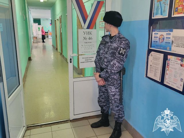 Росгвардейцы приняли участие в обеспечении безопасности во время выборов в Ивановской области