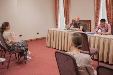 Беременные москвички проводили лето и получили бесплатные консультации врачей и депутата