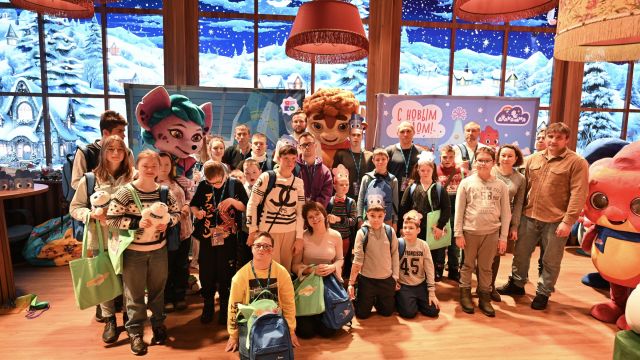 Теплое новогоднее путешествие с анимационными героями «Дракошии» и «Команды МАТЧ» прошло в павильоне «Газпром»