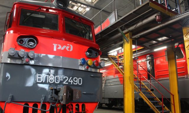 Ростовский ЭРЗ выпустил из ремонта почти 520 секций локомотивов за 2023 год