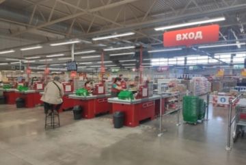 В торговом центре «Эссен» в г. Канаш открылся магазин сети «Победа» формата «эконом»