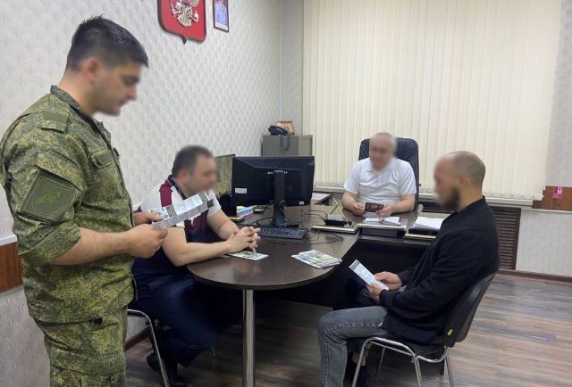 В Зольском районе продолжается постановка на воинский учет новых российских граждан
