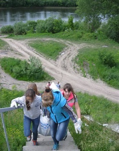 Берега семи водоемов очистили от мусора в течение лета волонтеры Кузбасса