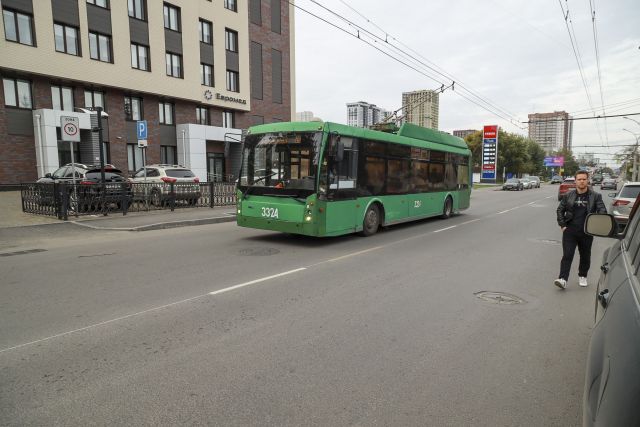 В Новосибирске комплексно отремонтировали полуторакилометровый участок улицы Писарева