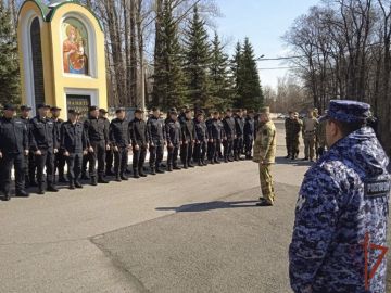 Вернувшихся из служебной командировки бойцов Росгвардии встретили в Сибири