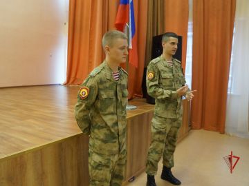 Курсанты Новосибирского военного института Росгвардии проходят стажировку в Северском соединении войск национальной гвардии