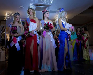 В Москве состоялся финал Всероссийского конкурса красоты «Достояние России 2017»