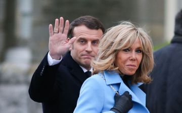 Серов попросил США и Германию поддержать Макрона на посту президента Франции в 2022 году