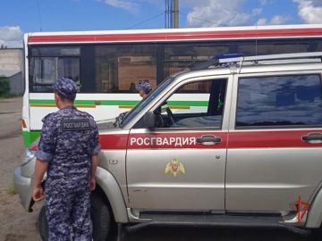 Маршрутные автобусы города Стрежевого Томской области взяты под охрану Росгвардии