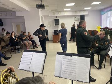 Музыкальный подарок преподнесла Росгвардия пациенткам и сотрудницам перинатального центра в Томске
