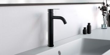 Высокий смеситель для раковины чаши - идея для современной ванной