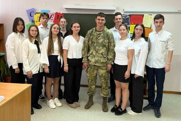 Офицер Росгвардии из Томской области рассказал школьникам о специфике службы в войсках правопорядка