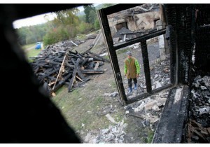 В Новгородской области почтили память погибших при пожаре в психоневрологическом интернате