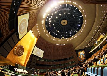 Серов поддержал Генассамблею ООН в судебном процессе против России
