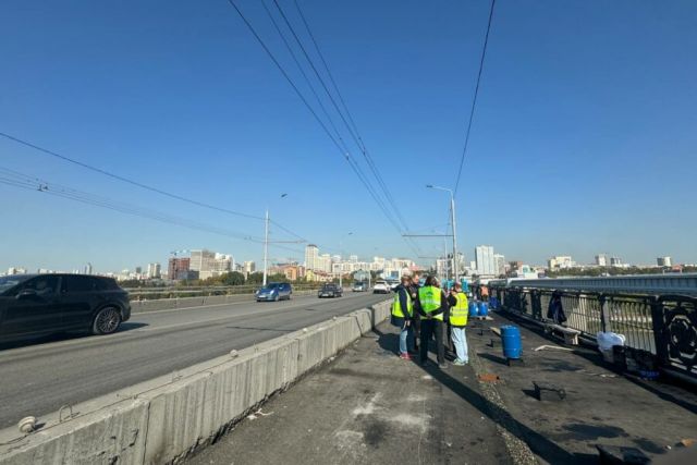 На Октябрьском мосту Новосибирска введут ограничение для транспорта