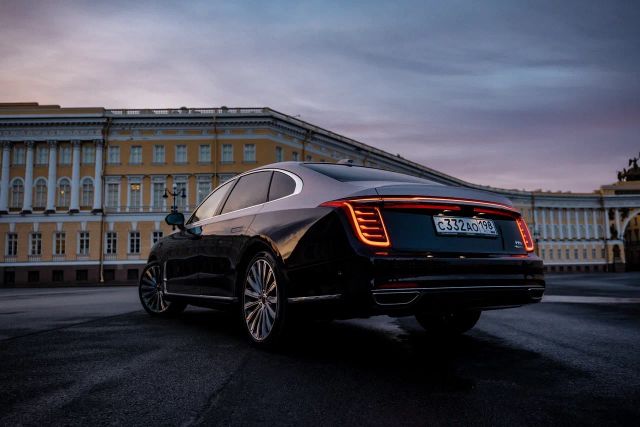 Премиальный бренд HONGQI выступает официальным автомобильным партнером Форума объединенных культур в Санкт-Петербурге