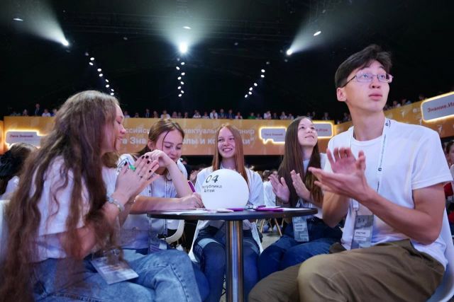 Алтайские студенты выиграли в интеллектуальной игре в рамках курса «Россия – мои горизонты»