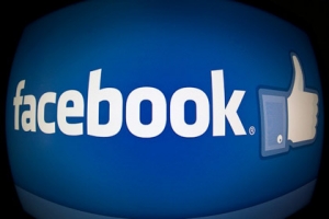 Facebook откажется от блока «рекламных новостей»