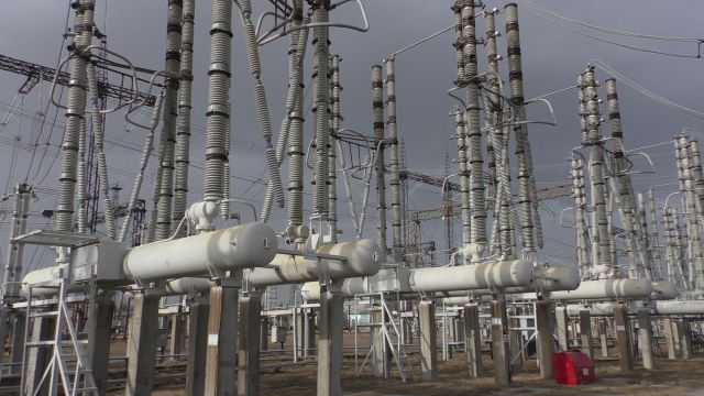 Филиал ПАО «Россети» завершил плановый ремонт коммутационного оборудования на узловой подстанции юга Тюменской области