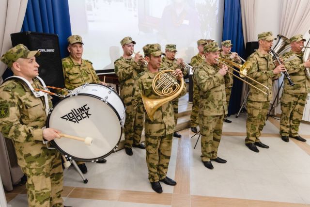 Военные музыканты поддержали Всероссийскую акцию Библионочь в Челябинске