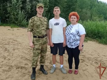 Росгвардеец спас утопающего подростка в Томской области