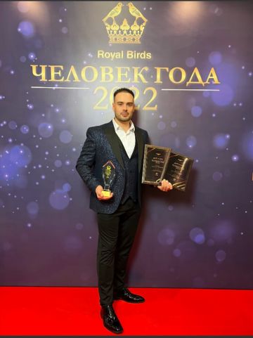 Михаил Пореченков, Катя Гордон, Антон Трегубов получили награды.