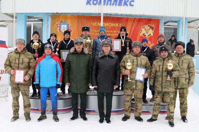 Росгвардейцы из Томской области успешно выступили на чемпионате Росгвардии по зимнему офицерскому троеборью