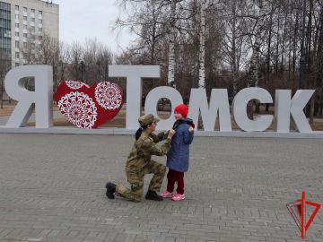 Росгвардейцы присоединилась к Всероссийской акции «Георгиевская ленточка» в Томске
