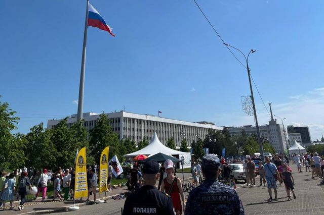 Росгвардия обеспечила безопасность празднования Дня России в Томской области