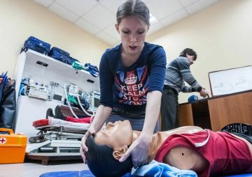 Важность освоения курсов первой помощи: Как знания и навыки спасают жизни