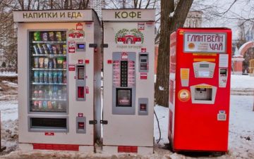 Забудьте о привычных напитках: Два автомата с газированной водой на рабочем месте