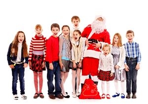 Группа компаний «Сладкая сказка» подарит детям-сиротам 2000 новогодних подарков