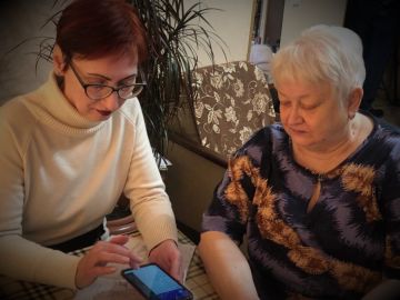 В Красноярском крае цифровые технологии помогают социальным работникам улучшить качество надомного обслуживания пожилых людей и инвалидов