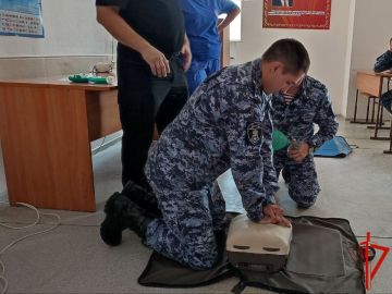 Специалисты скорой медицинской помощи провели занятия по тактической медицине для сотрудников Росгвардии