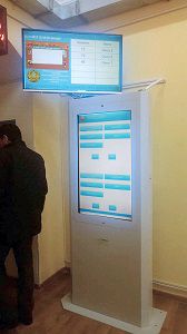 Системы электронной очереди NEURONIQ адаптированные для людей с ограниченными возможностями были установлены в центрах занятости населения Казахстана