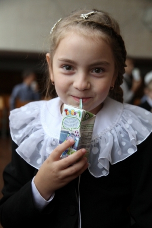 В мире празднуют Всемирный день школьного молока