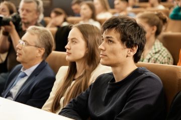В Уральском федеральном университете состоялась пятая презентация молодежного сообщества ВЫЗОВ