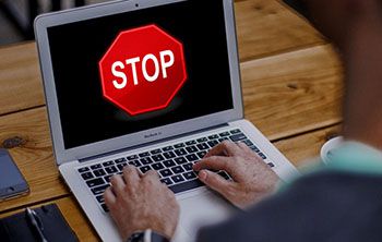 Заблокированные сайты исключили из выдачи российских поисковиков