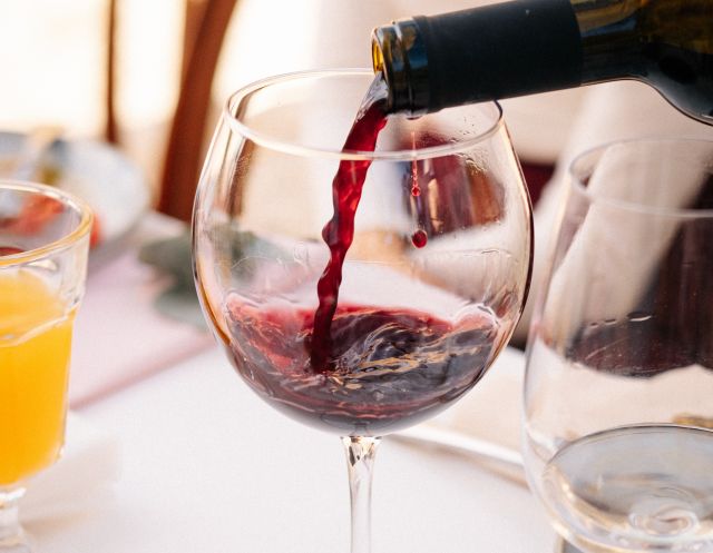 Ресторан «Клёвый» в Ромашково приглашает на эногастрономический ужин с авторским вином