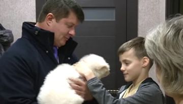 «Слепцов подарил Медведеву собаку Путина»