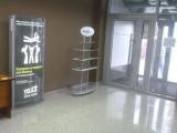Компания РЕКЛАМНЫЙ МИР размещает индор рекламу ТЕЛЕ2 в бизнес-центрах Новосибирска